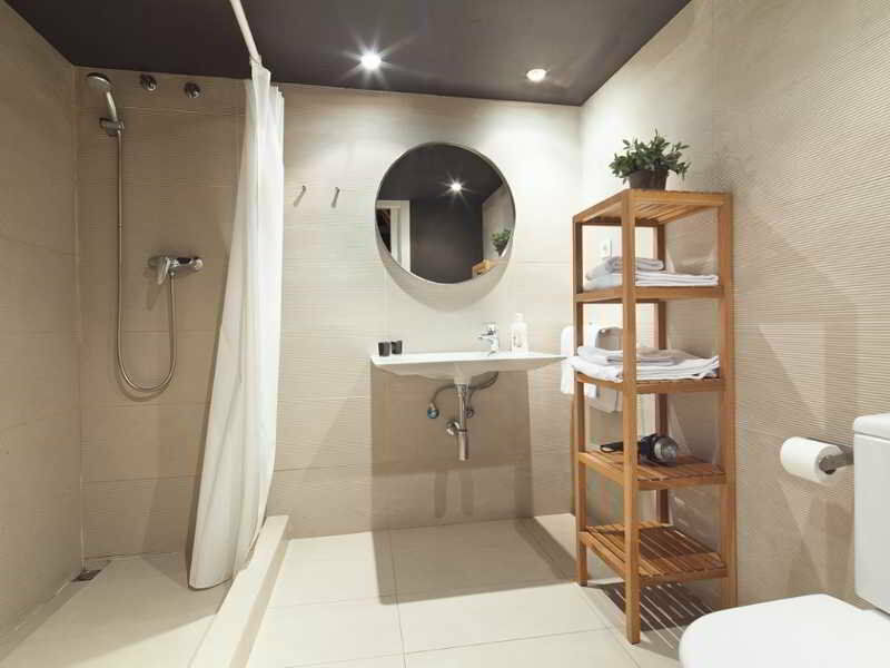 Inside Sants Apartment